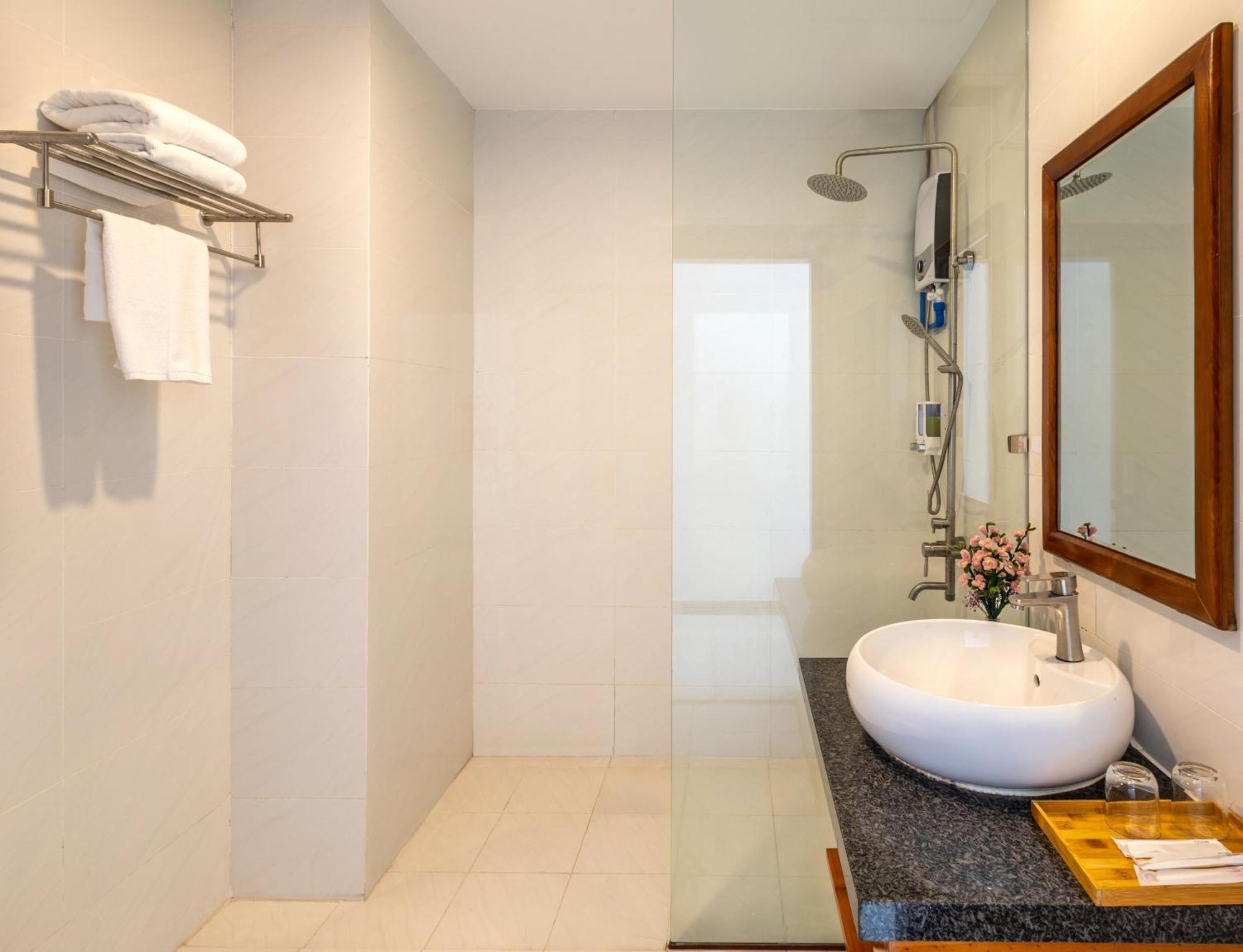 Amon Hotel Phu Quoc Buitenkant foto
