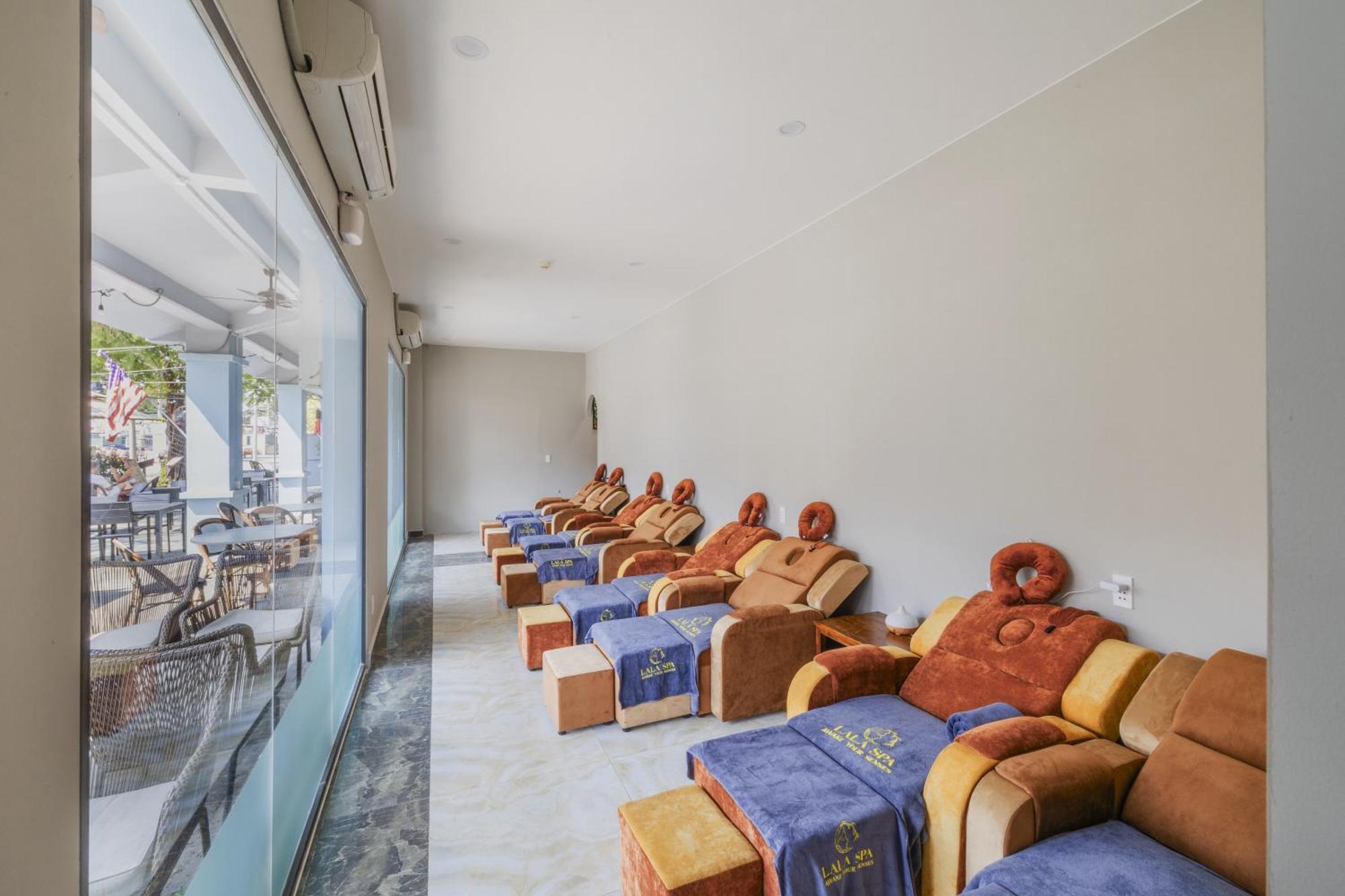 Amon Hotel Phu Quoc Buitenkant foto